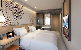Go Hotels Naga  2*