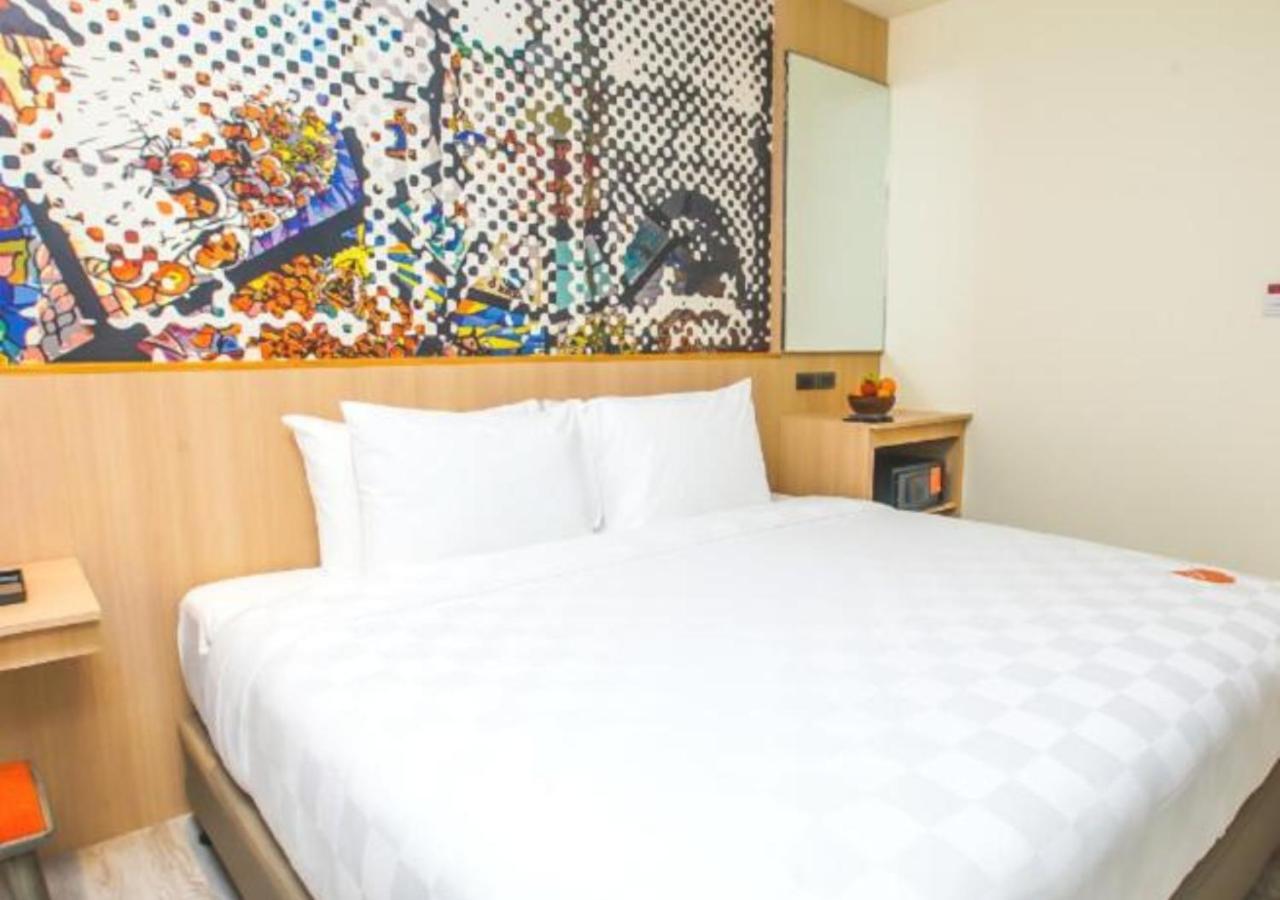 Go Hotels Plus Naga Buitenkant foto